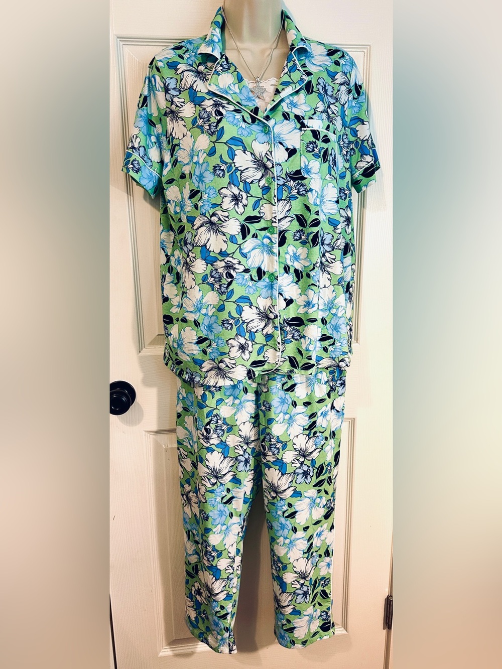 Liz Claiborn Short-Sleeve Women’s Pajama Set in Green and Blue